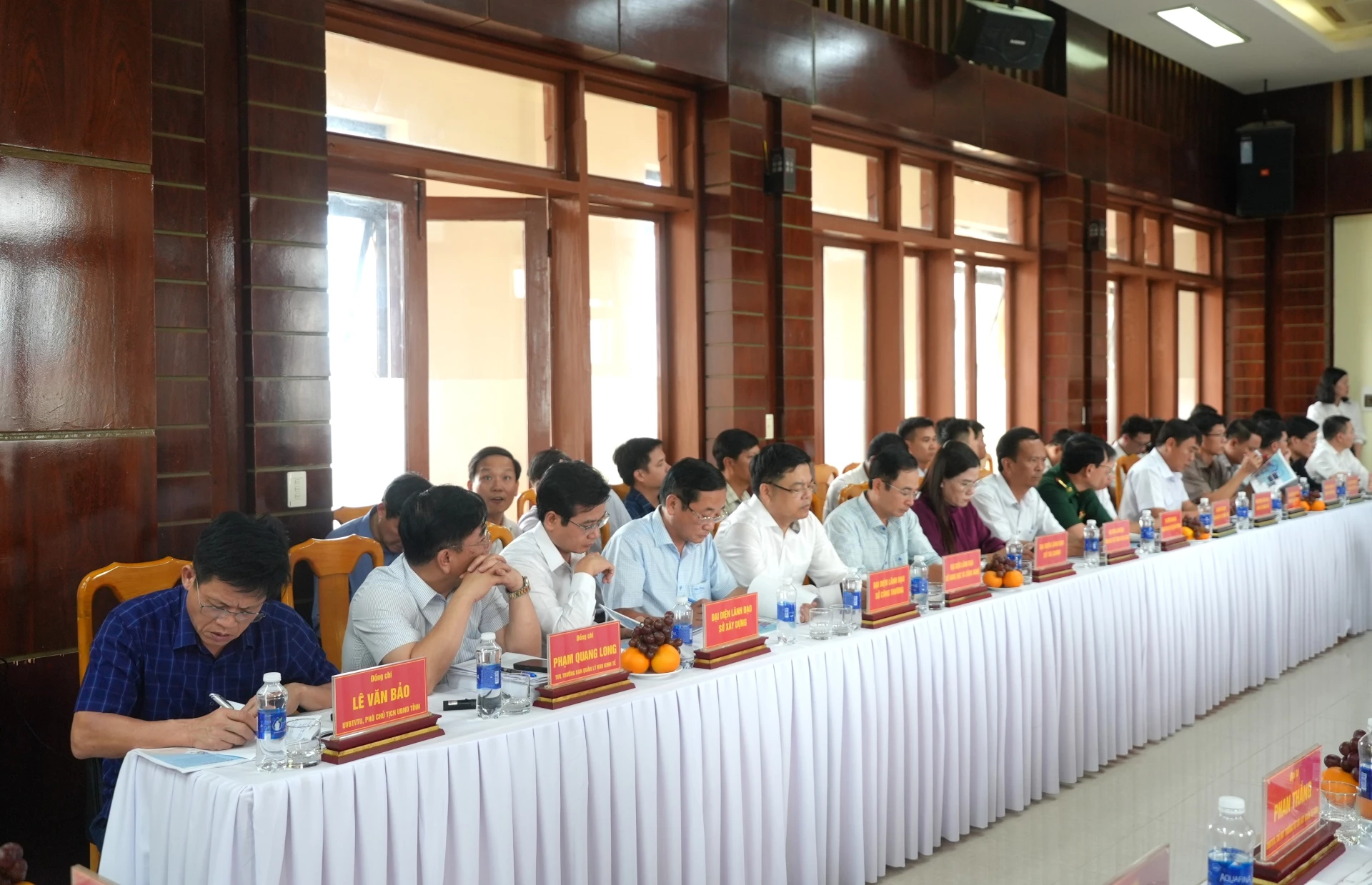 Các đại biểu tham dự cuộc họp - Ảnh: T.Đ