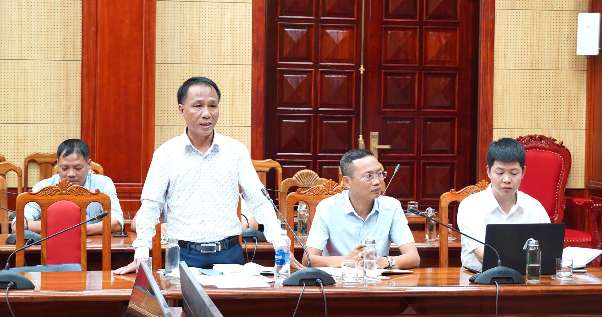 Lãnh đạo xã Phú Trạch nêu ý kiến - C.H