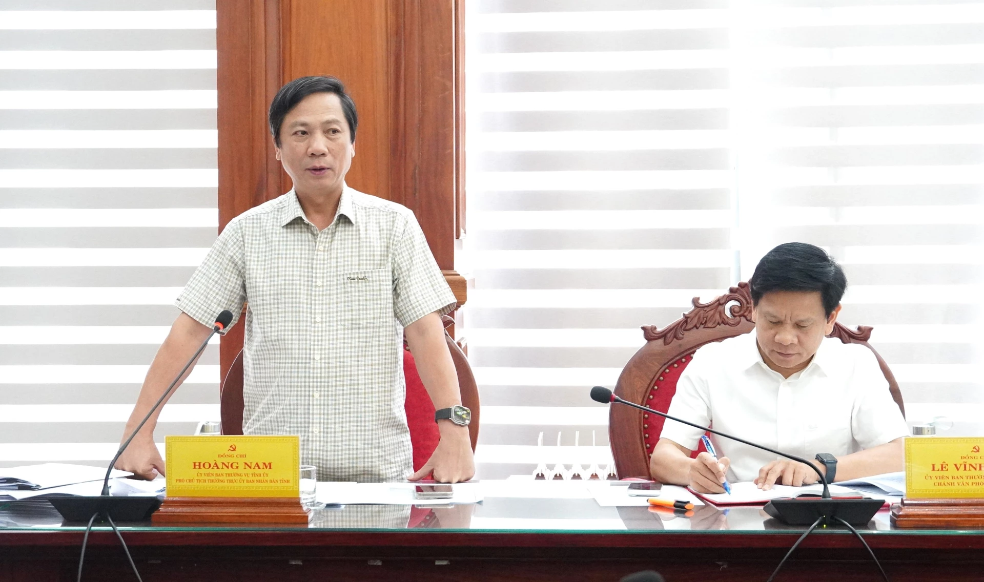Đồng chí Hoàng Nam, Phó Chủ tịch Thường trực UBND tỉnh phát biểu tại buổi làm việc - Ảnh: Q.V