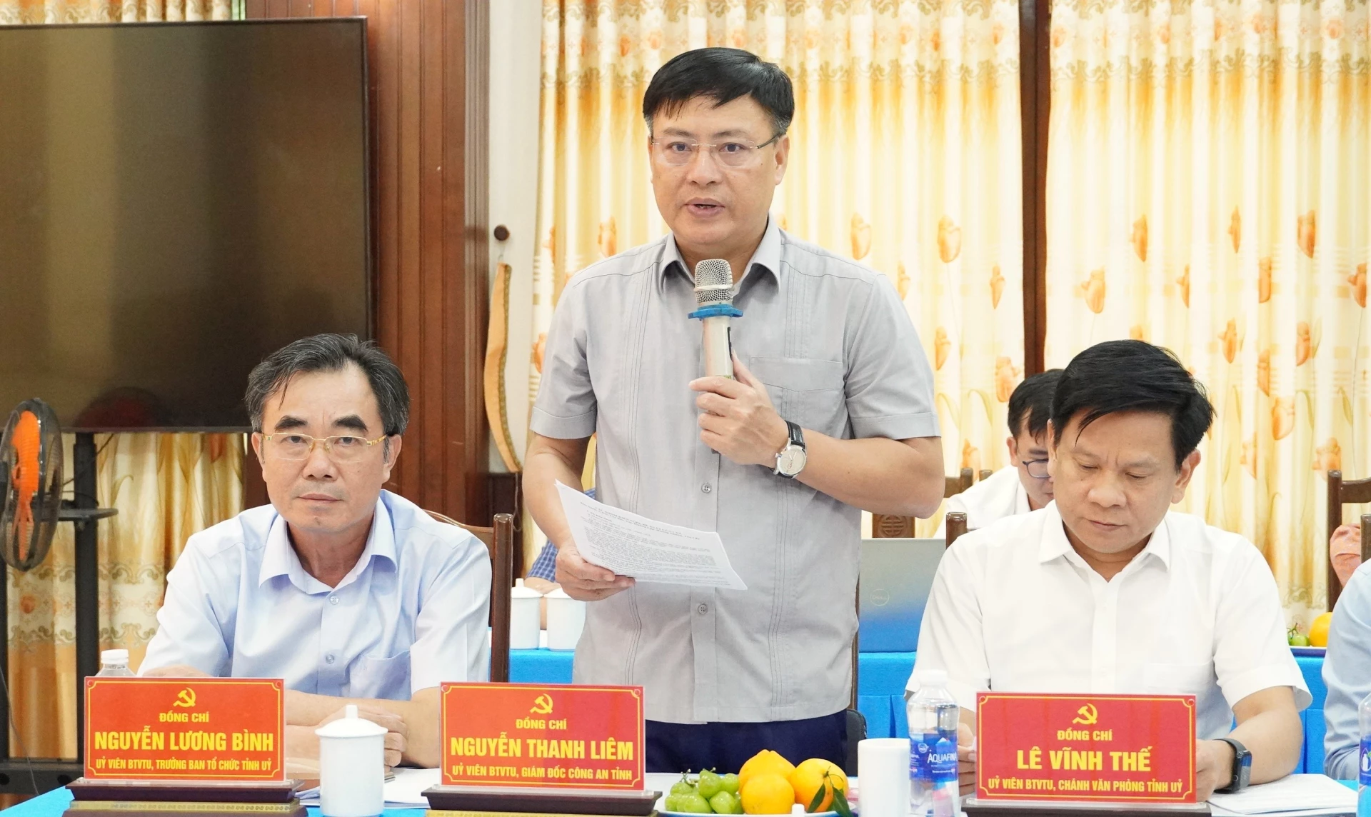 Thiếu tướng Nguyễn Thanh Liêm, Giám đốc Công an tỉnh phát biểu tại buổi làm việc - Ảnh: Q.V