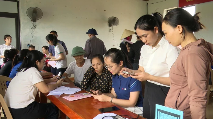 Để người dân tiếp cận các tiện ích số