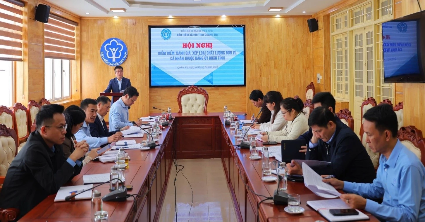 Thực hiện quy chế dân chủ ở cơ sở là nền tảng quan trọng để Bảo hiểm xã hội tỉnh xây dựng cơ quan đoàn kết, kỷ cương, trách nhiệm - Ảnh: N.L