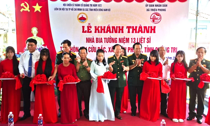 Khánh thành Nhà bia tưởng niệm 13 liệt sĩ tại thôn Nại Cửu, xã Triệu Phong