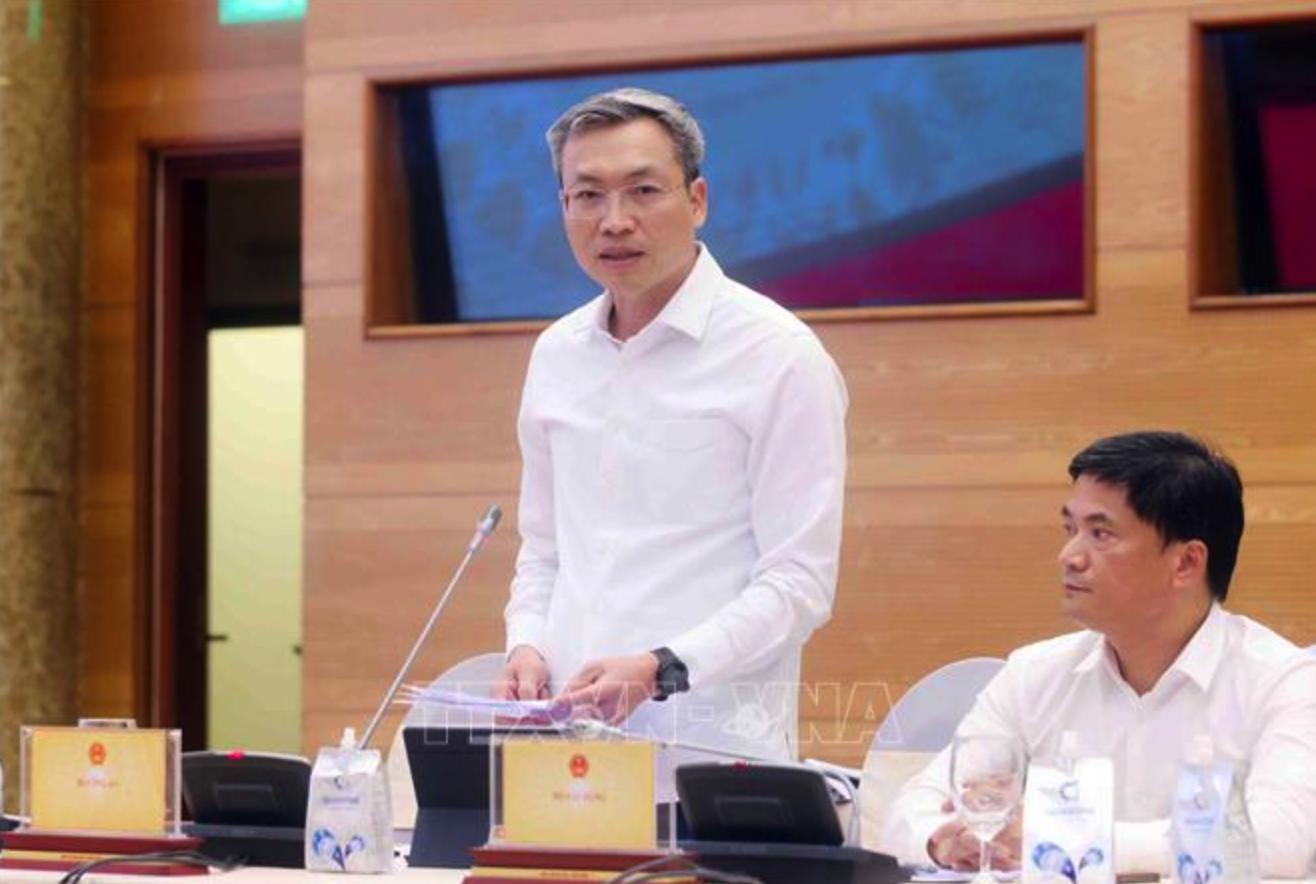 Thiếu tướng Nguyễn Quốc Toản, Chánh Văn phòng, Người phát ngôn Bộ Công an trả lời câu hỏi của phóng viên các cơ quan thông tấn, báo chí. Ảnh: Phạm Kiên/TTXVN