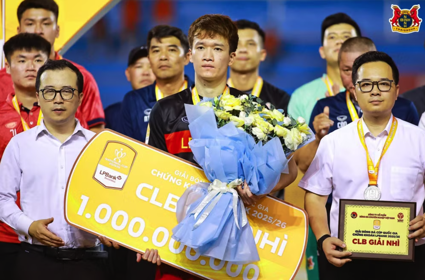 Ninh Bình FC nhận thất bại ở trận chung kết dù được thi đấu trên sân nhà. (Ảnh: CLBNinhBinh)