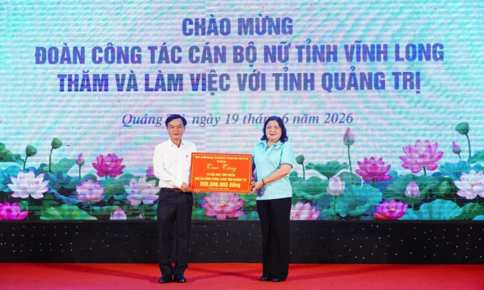 Đoàn công tác cán bộ nữ tỉnh Vĩnh Long thăm, làm việc tại Quảng Trị