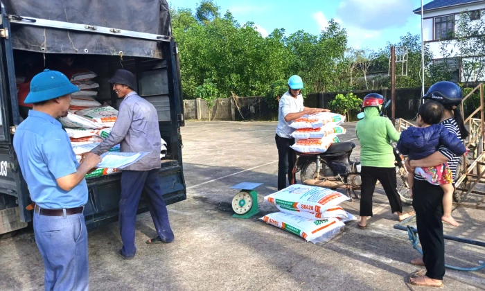 Khơi dậy nội lực, giảm nghèo bền vững