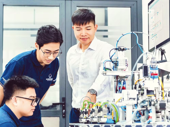 Đào tạo nhân lực đáp ứng các ngành công nghệ chiến lược