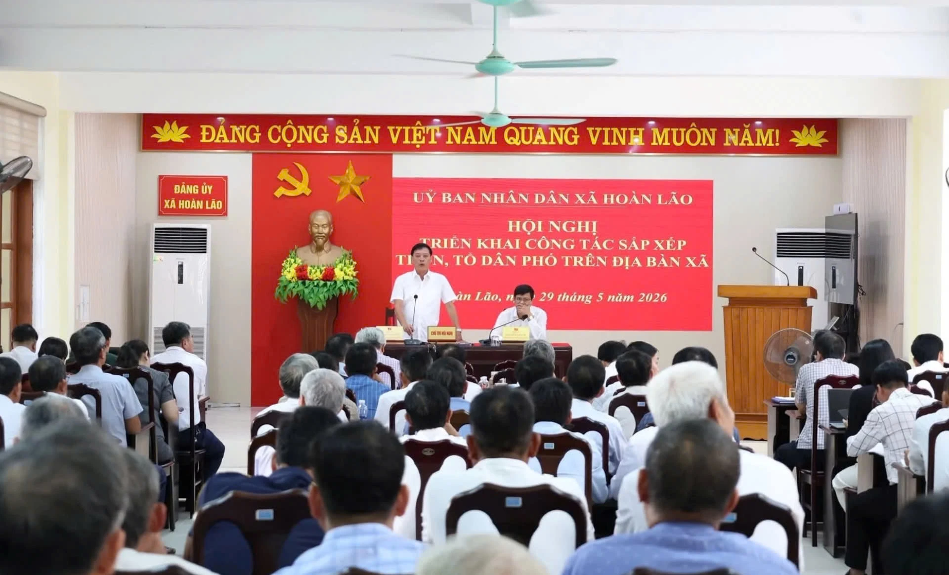 Tại xã Hoàn Lão, mọi ý kiến đóng góp của người dân đều được tiếp thu, nghiên cứu để hoàn thiện phương án sắp xếp phù hợp với điều kiện thực tế của địa phương - Ảnh: T.D