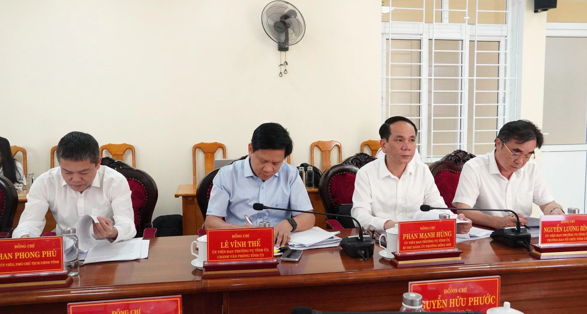 Đại biểu tham dự buổi làm việc - Ảnh: Q.V
