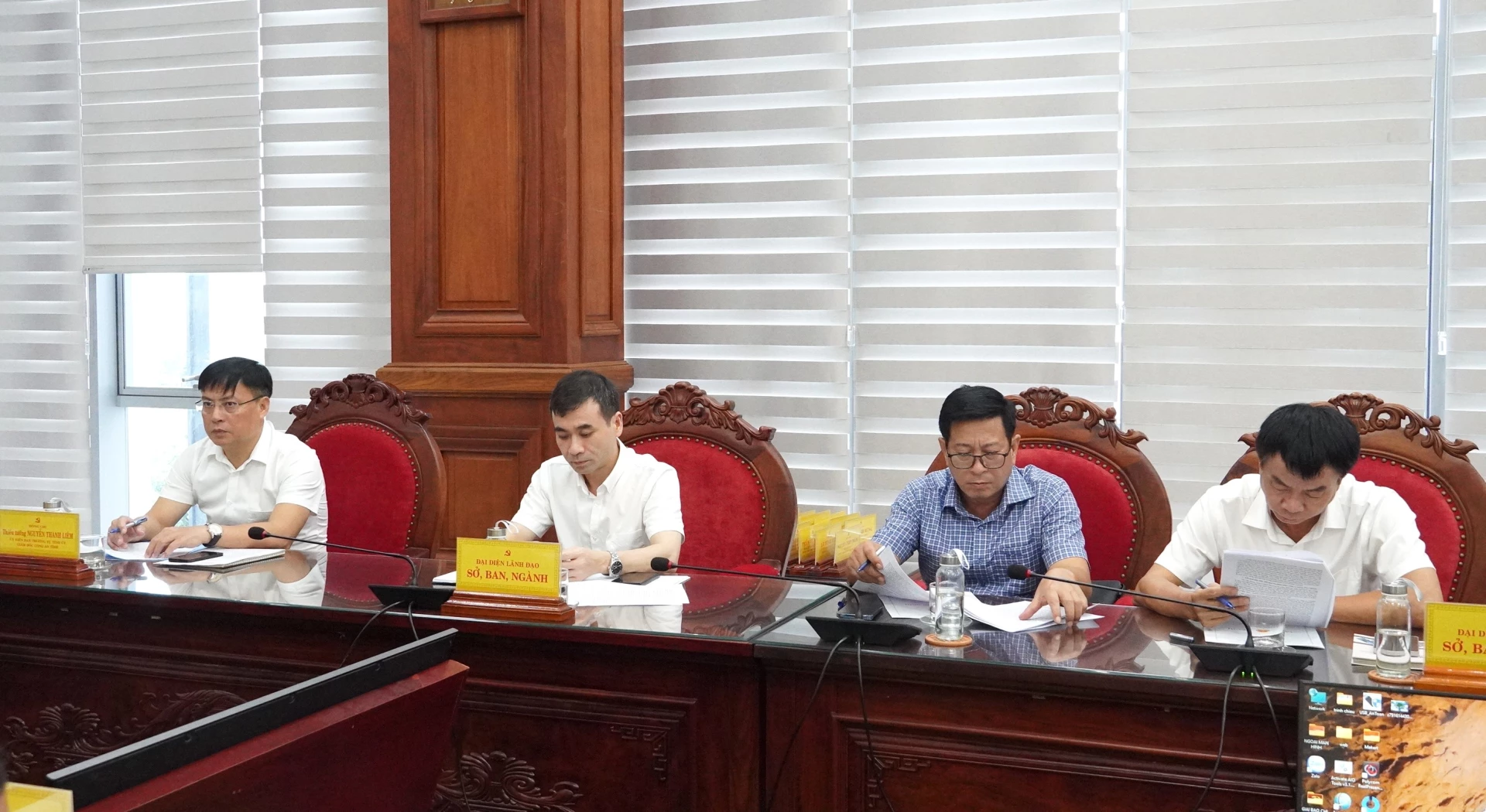 Đại biểu tham dự buổi làm việc - Ảnh : Q.V