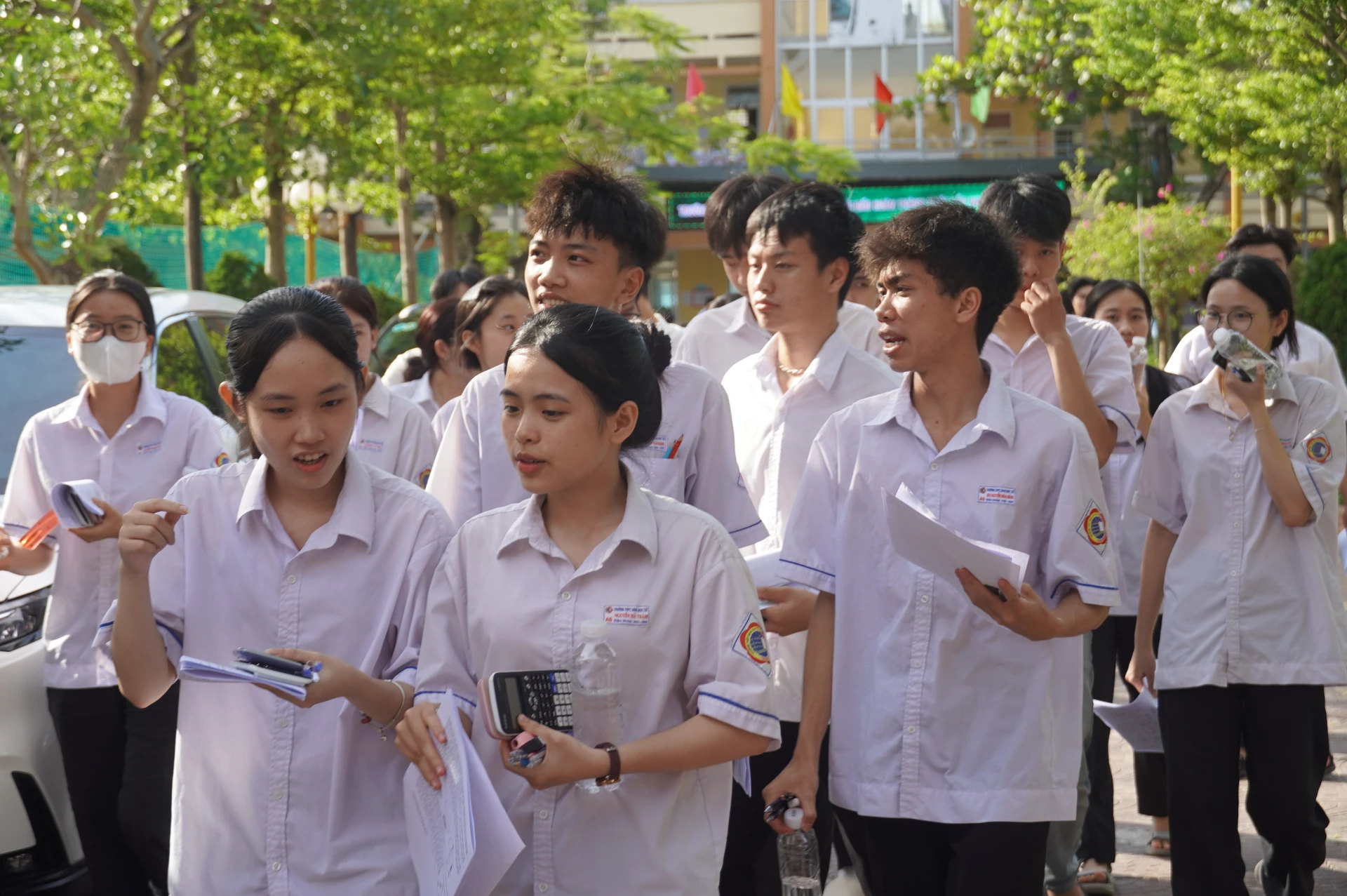 Kết quả của kỳ thi tốt nghiệp THPT là cơ sở cho việc tuyển sinh giáo dục đại học, cao đẳng - Ảnh: Nh.V