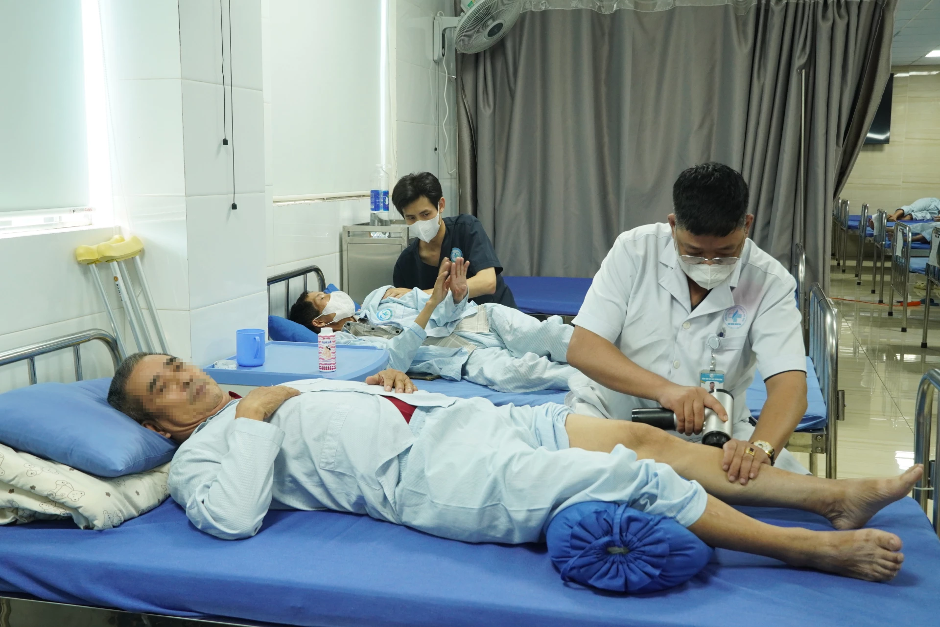 Nhiều cơ sở y tế khó khăn trong tìm kiếm nguồn nhân lực cao về y học cổ truyền - Ảnh: H.L