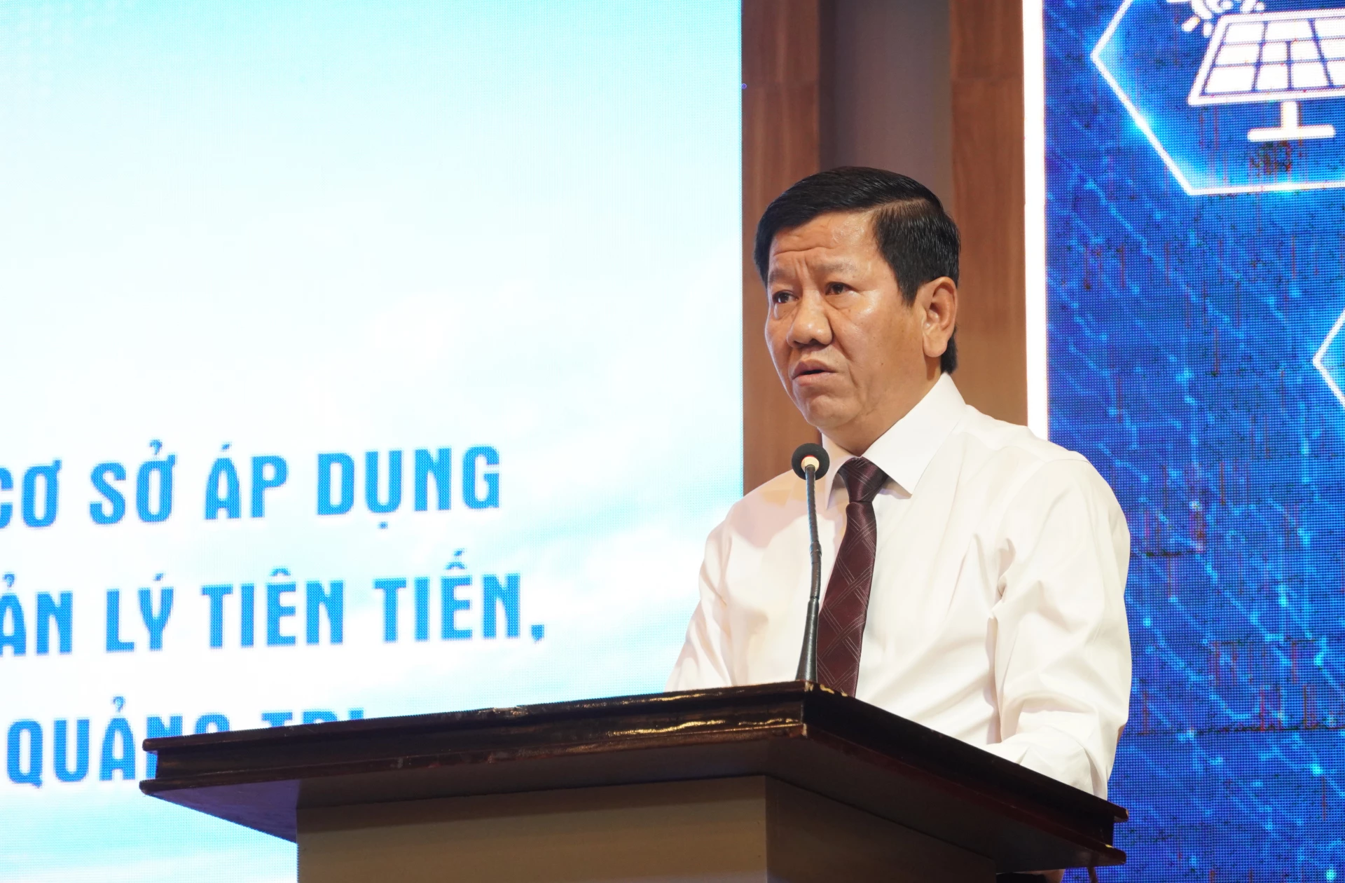 Đại diện lãnh đạo Sở Khoa học và Công nghệ phát biểu tại hội thảo - Ảnh: HL