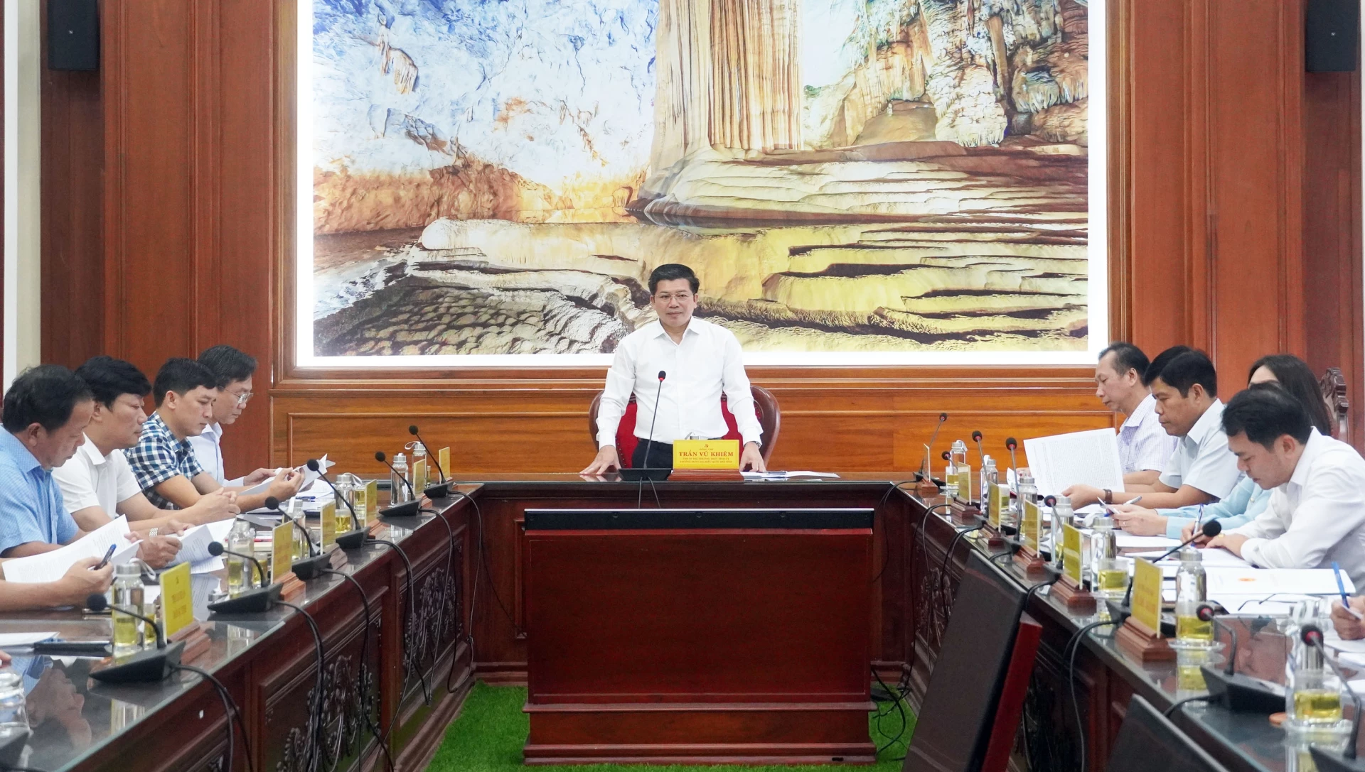Toàn cảnh buổi làm việc - Ảnh: N.M