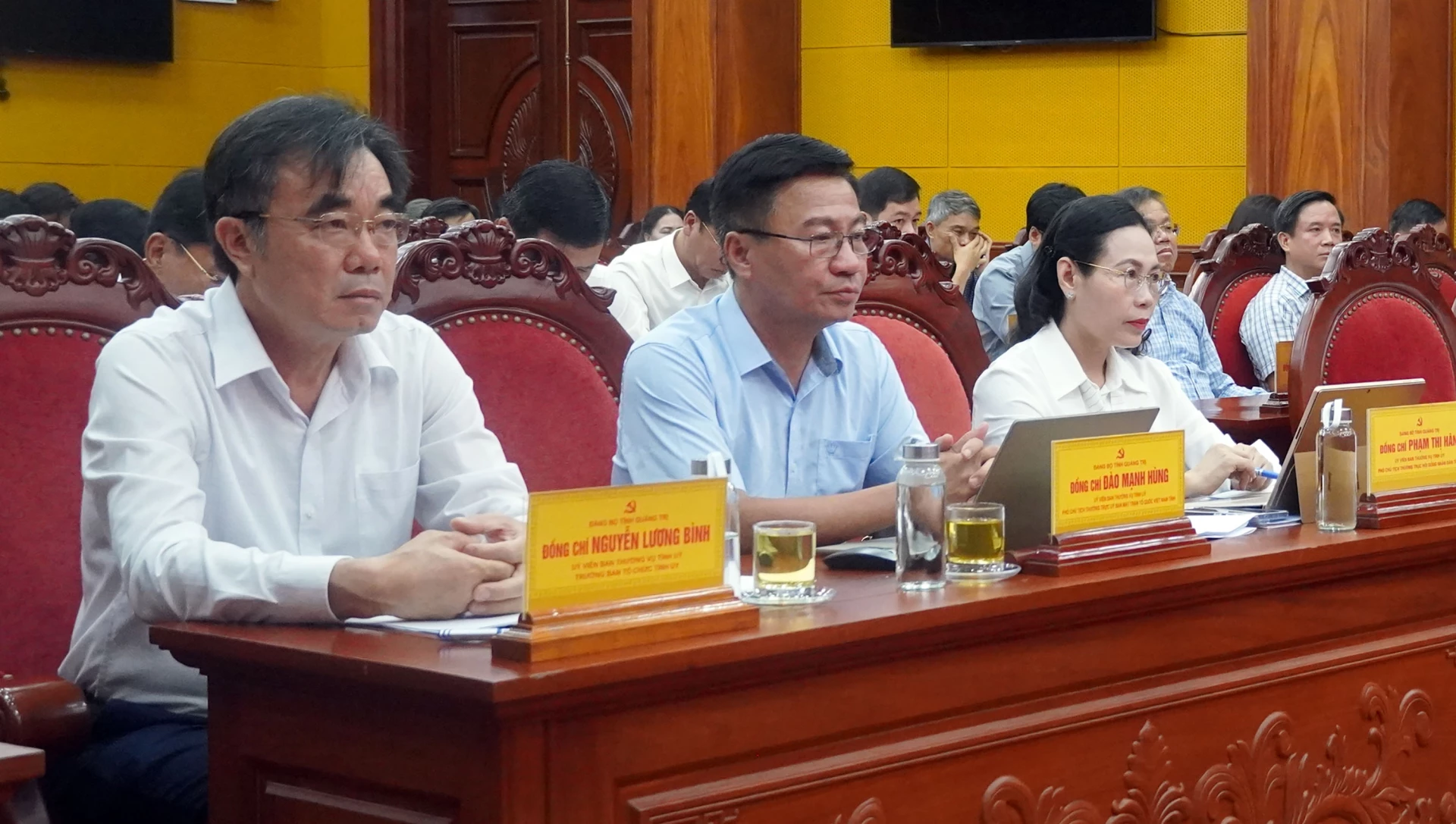 Các đại biểu dự hội nghị - Ảnh: N.M
