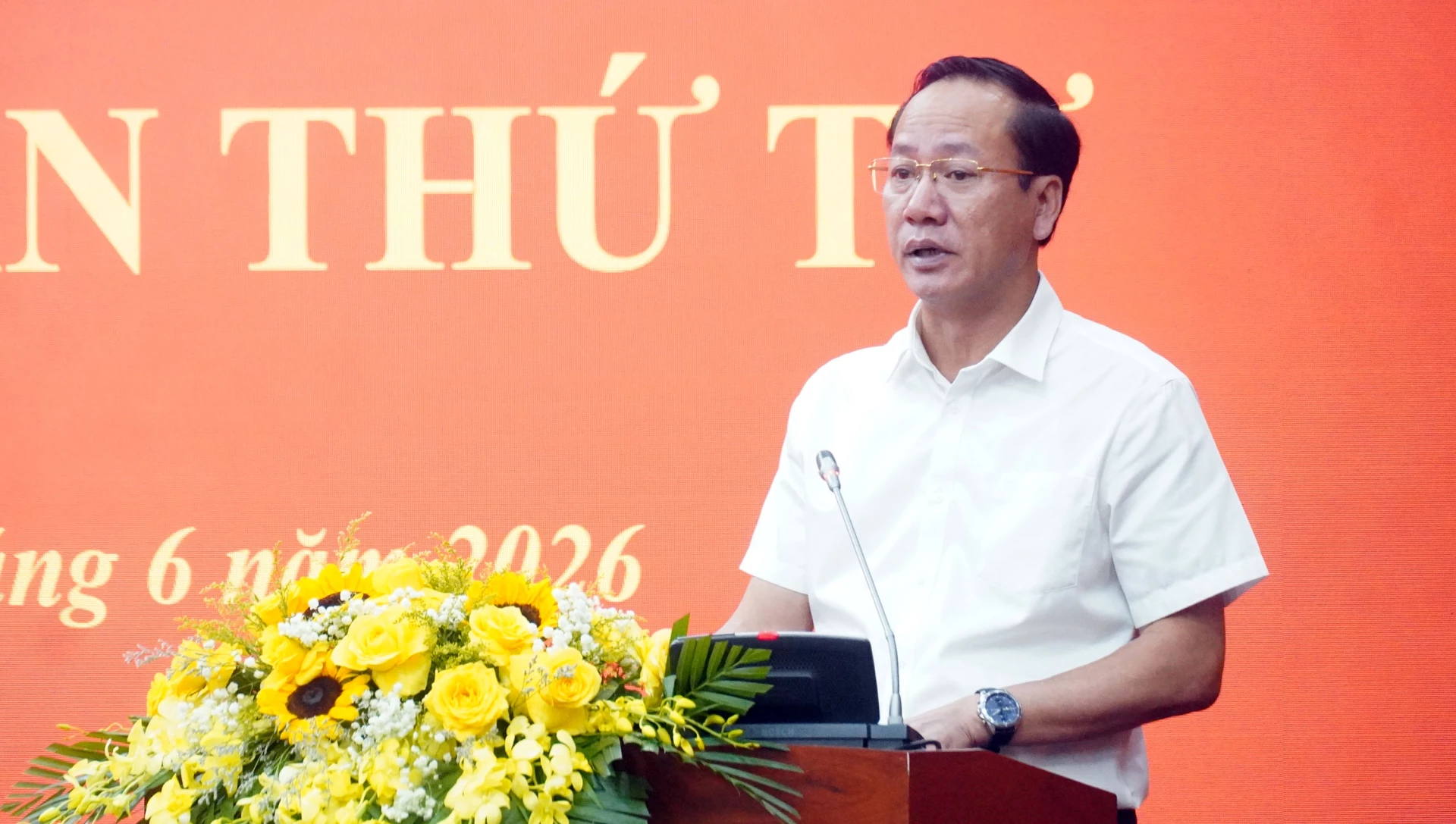 Các đại biểu tham luận tại hội nghị - Ảnh: N.M