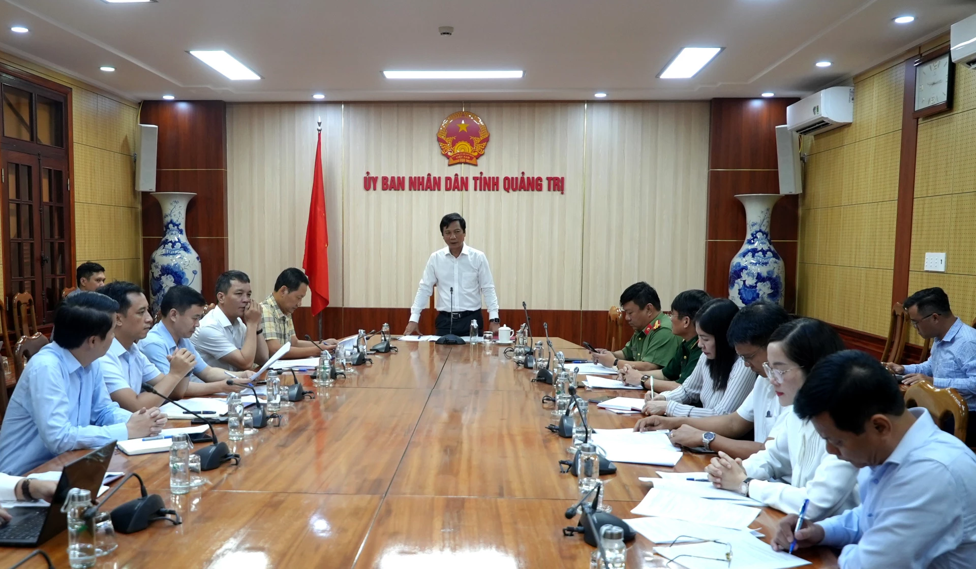 Bàn phương án tổ chức hội thảo tái định vị không gian phát triển theo chiến lược 'vươn Đông, tỏa Tây'