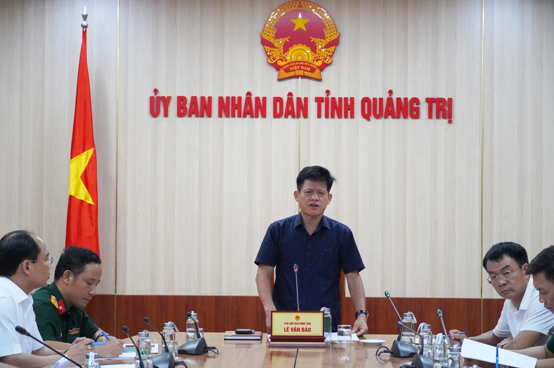 Đồng chí Phó Chủ tịch UBND tỉnh Lê Văn Bảo phát biểu tại cuộc họp - Ảnh: X.P
