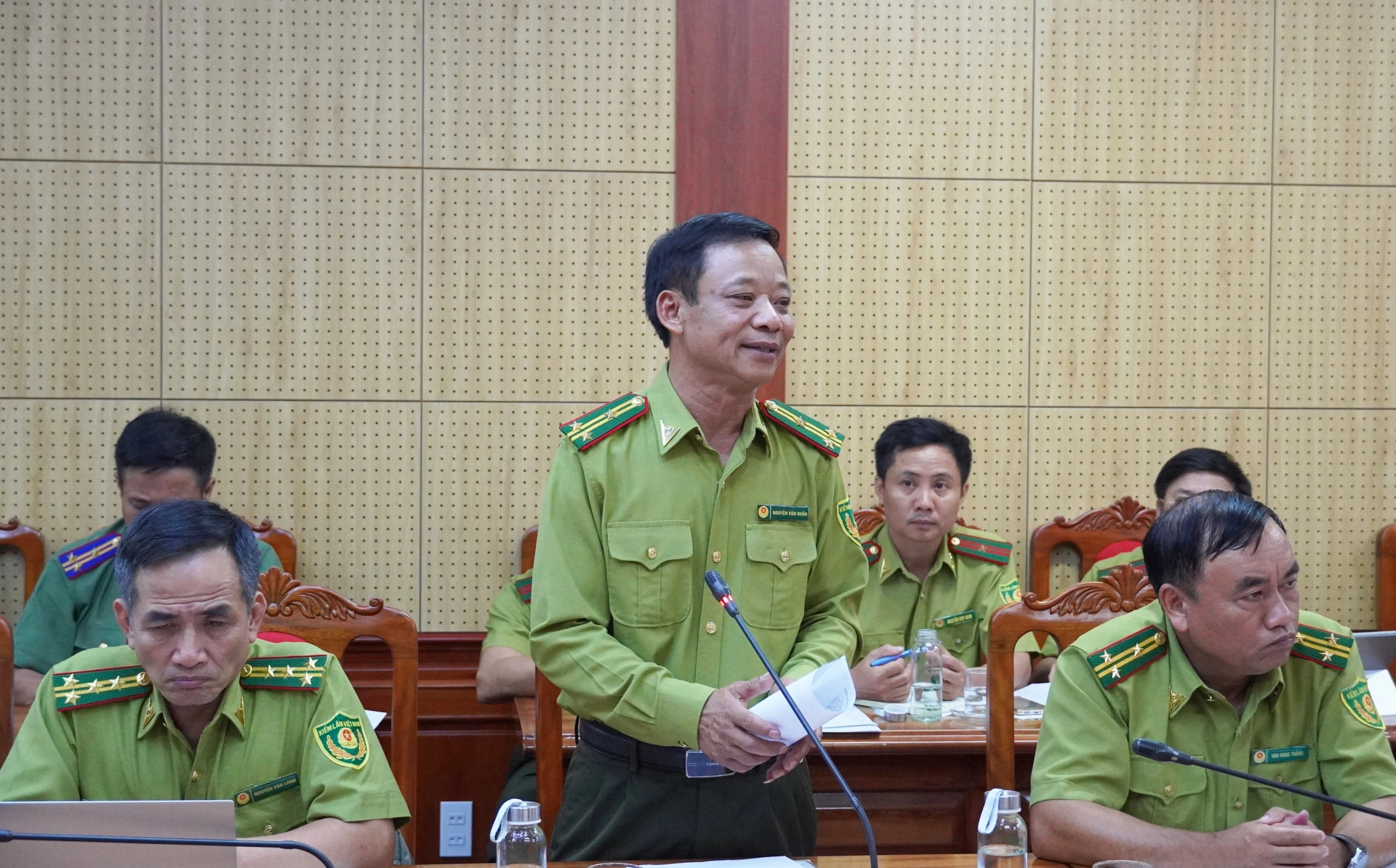 Đại diện các ngành phát biểu tại cuộc họp - Ảnh: X.P