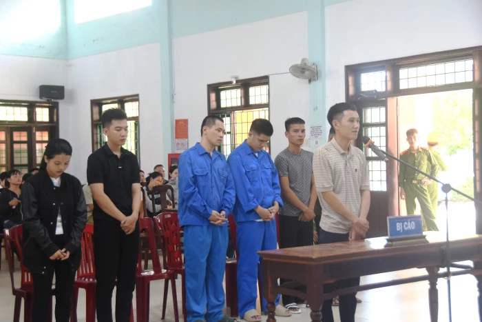 Xét xử lưu động vụ án hình sự về tội tổ chức sử dụng, mua bán trái phép chất ma túy 