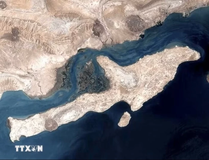 Mỹ tuyên bố Iran không còn khả năng phong tỏa eo biển Hormuz