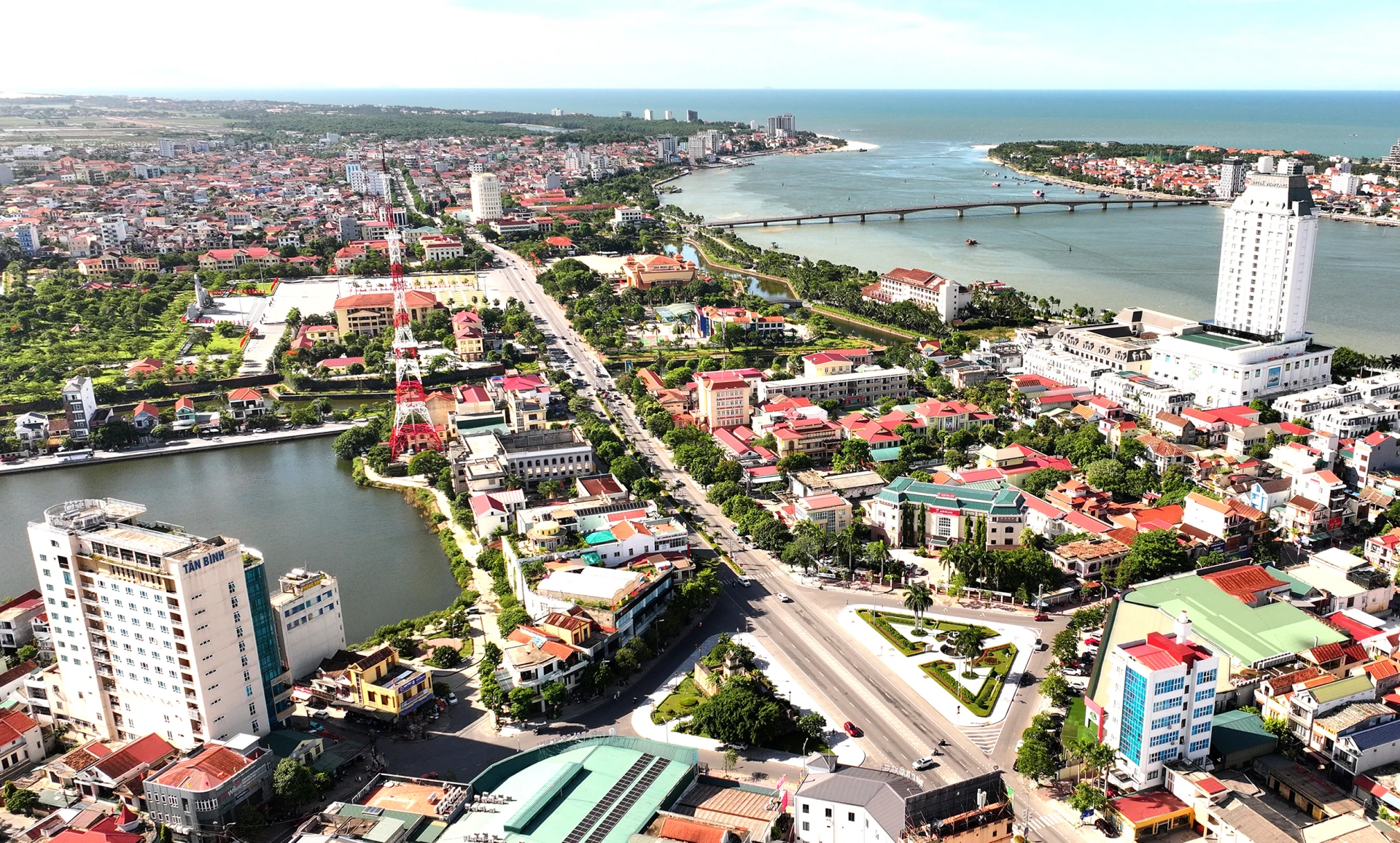 Bảo đảm vận hành bộ máy thông suốt