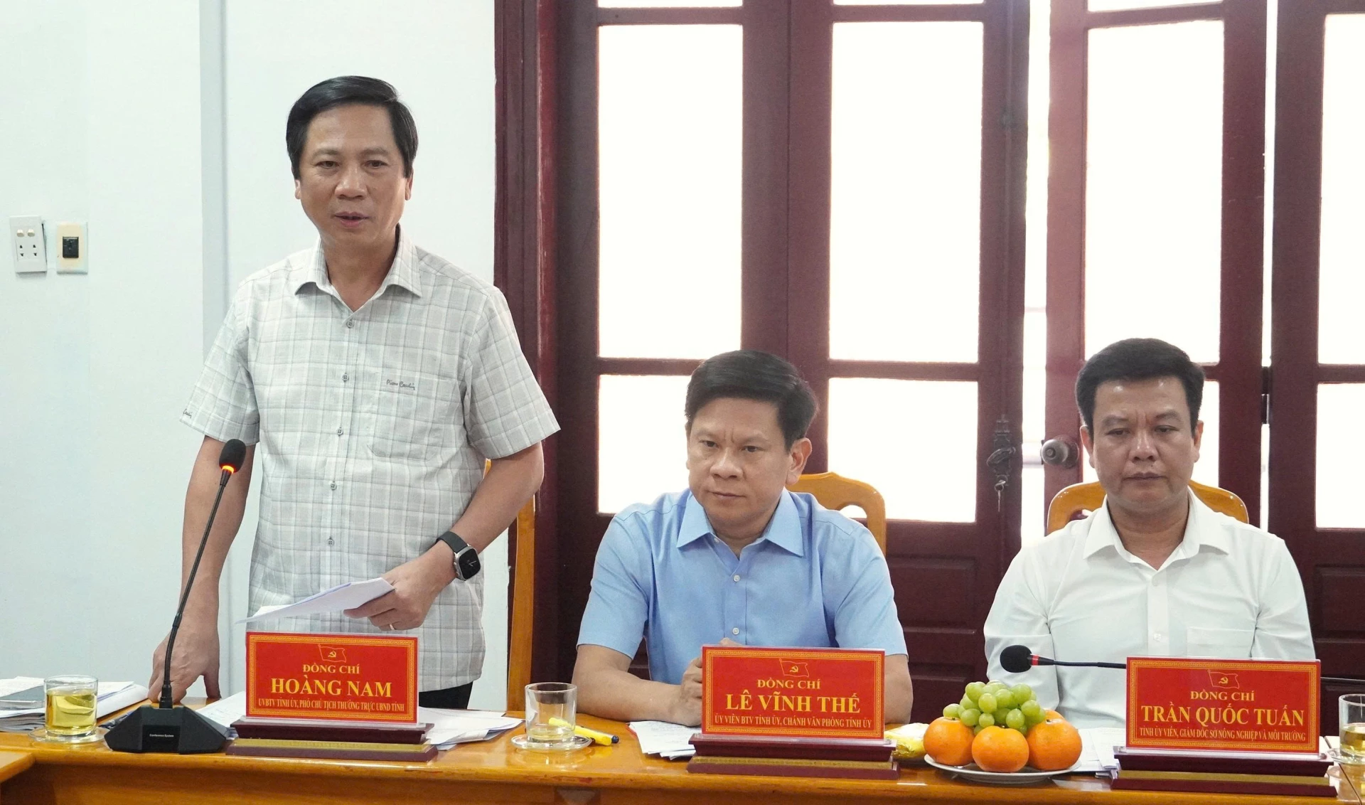 Đồng chí Hoàng Nam, Phó Chủ tịch Thường trực UBND tỉnh phát biểu tại buổi làm việc - Ảnh: Q.V