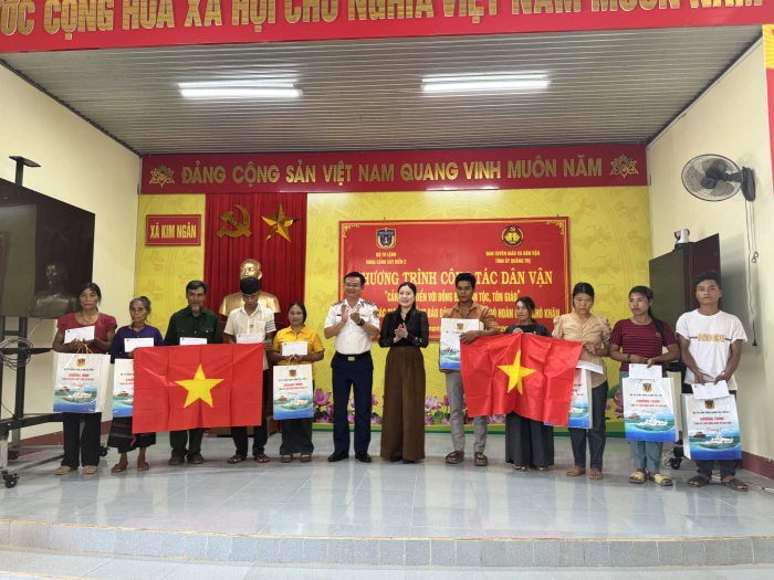 Cảnh sát biển đồng hành với đồng bào dân tộc, tôn giáo xã Kim Ngân