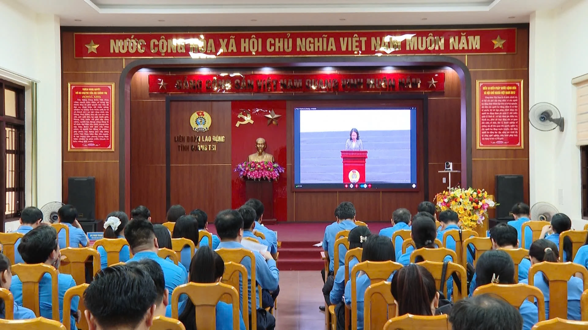 Quang cảnh buổi lễ phát động tại điểm cầu tỉnh Quảng Trị - Ảnh: B.N