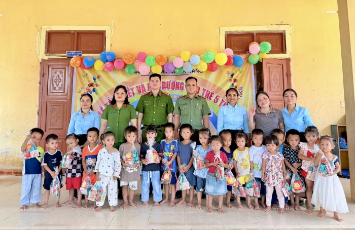 Nụ cười cho em
