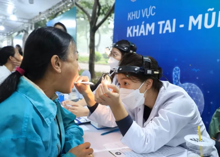 Bộ GD-ĐT dự kiến 'siết' chuẩn đào tạo đại học nhóm ngành sức khỏe, pháp luật