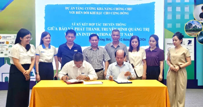 Ký kết hợp đồng truyền thông về phòng, chống thiên tai