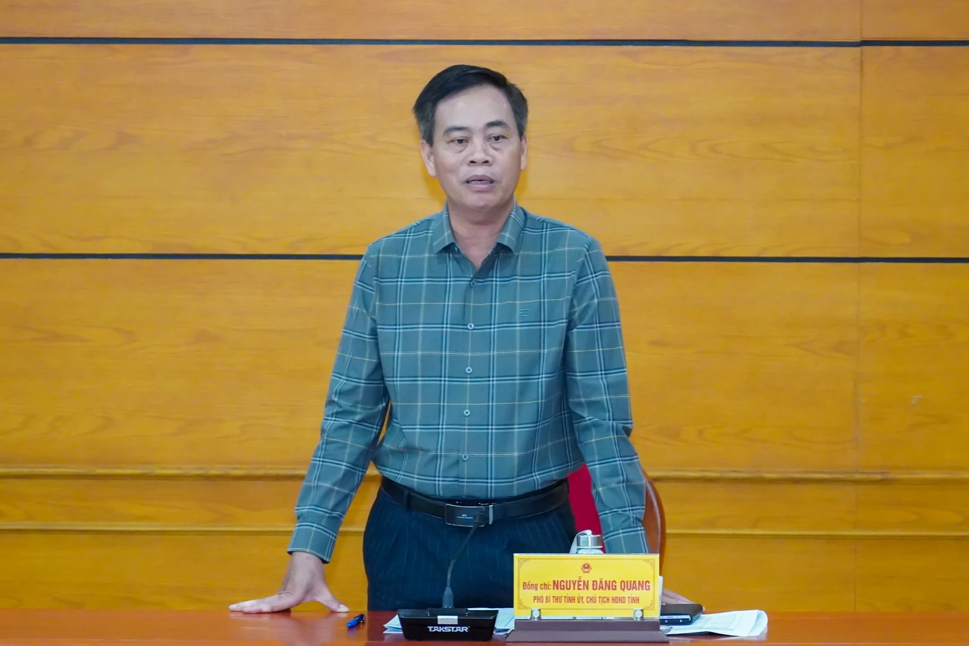 Đồng chí Nguyễn Đăng Quang, Phó Bí thư Tỉnh ủy, Chủ tịch HĐND tỉnh phát biểu kết luận tại buổi làm việc - Ảnh: N.H

