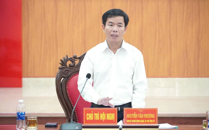 Đồng chí Bí thư Tỉnh ủy làm việc với Thường trực Đảng ủy các địa phương về nhiệm vụ trọng tâm năm 2026