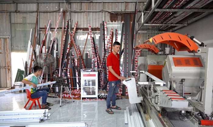 Sản xuất, kinh doanh thích ứng đô thị hóa
