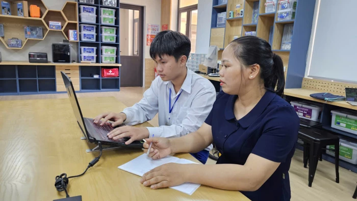Nghị lực của cậu học trò miền núi