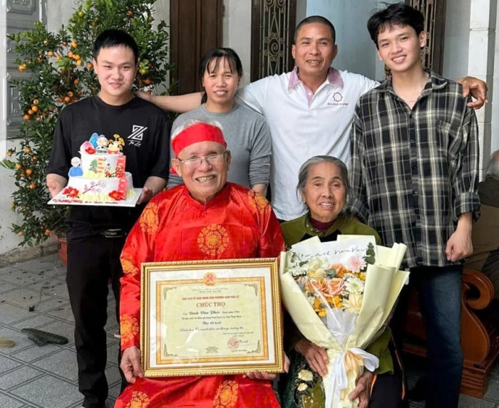 'Liệt sĩ' trở về