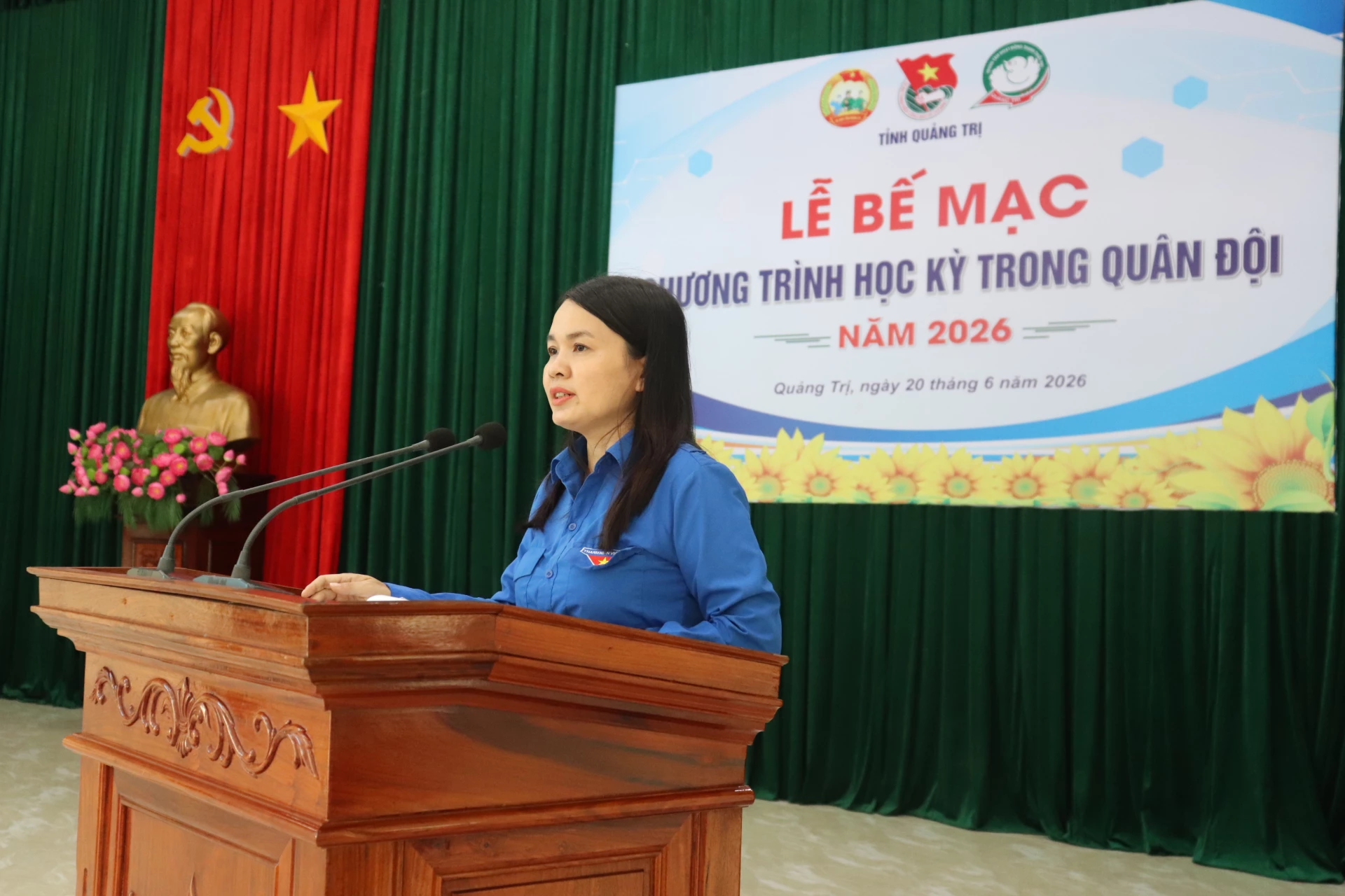 Bà Trần Thị Thu, Tỉnh ủy viên, Bí thư Tỉnh đoàn Quảng Trị phát biểu tại buổi lễ bế mạc - Ảnh: T.P