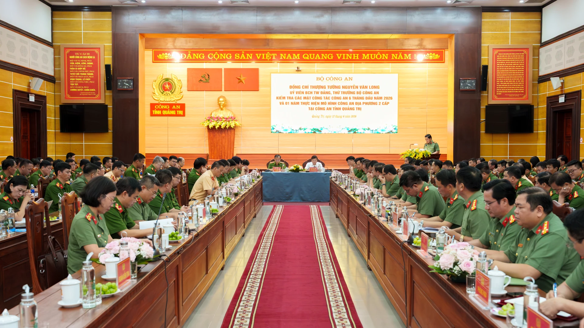 Toàn cảnh buổi làm việc - Ảnh: N.Q
