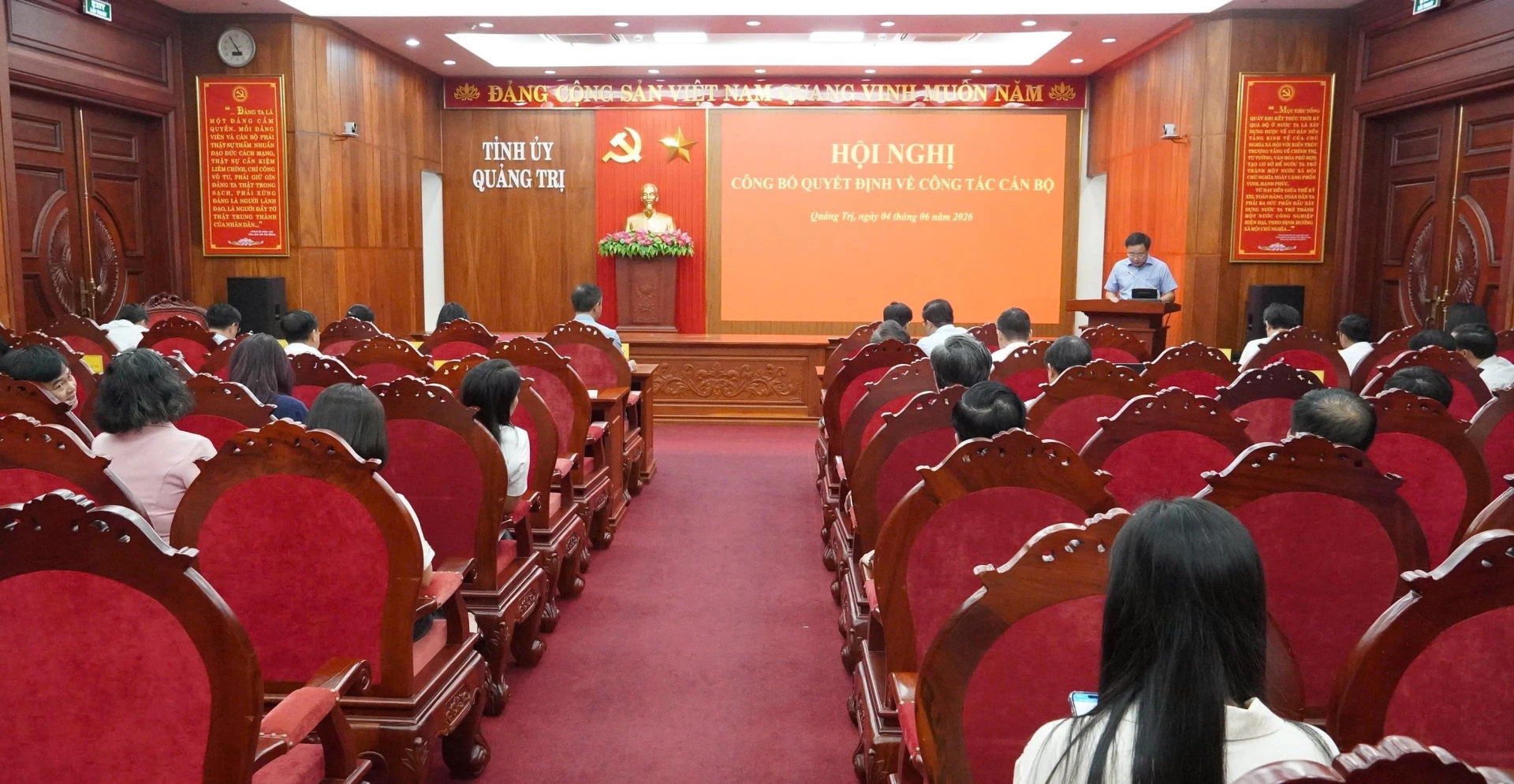 Quang cảnh hội nghị - Ảnh: Q.V
