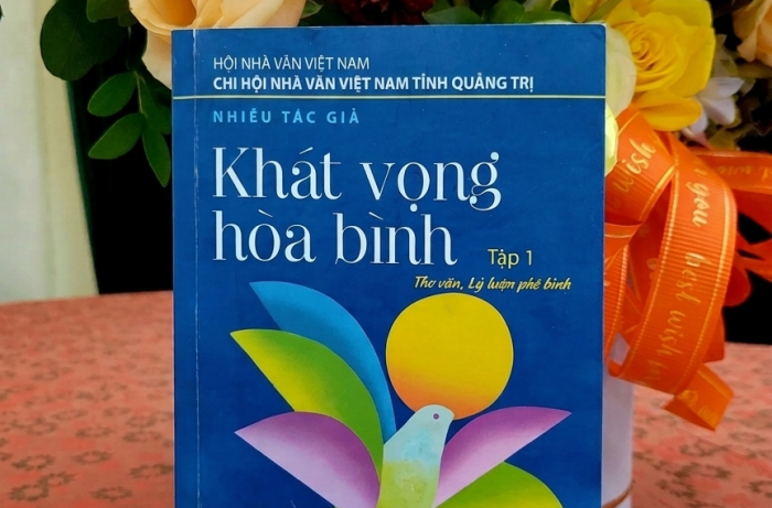 'Khát vọng hòa bình', âm vang từ những trang viết