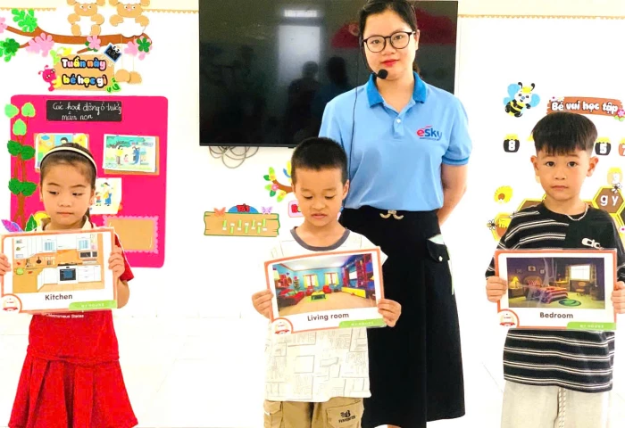 Làm quen sớm với tiếng Anh giúp trẻ mầm non tự tin hơn