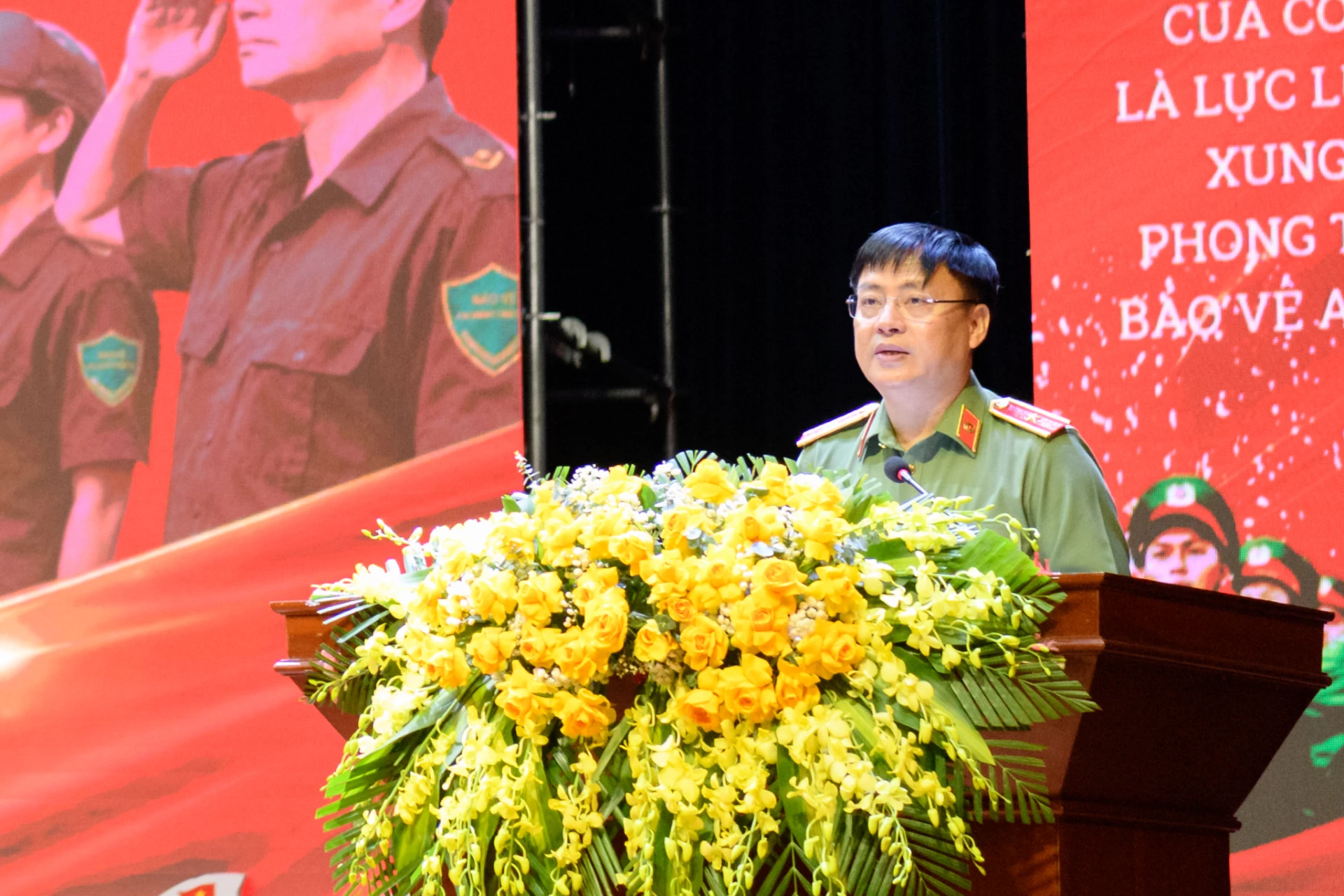 Thiếu tướng Nguyễn Thanh Liêm, Giám đốc Công an tỉnh phát biểu bế mạc hội thi - Ảnh: K.H