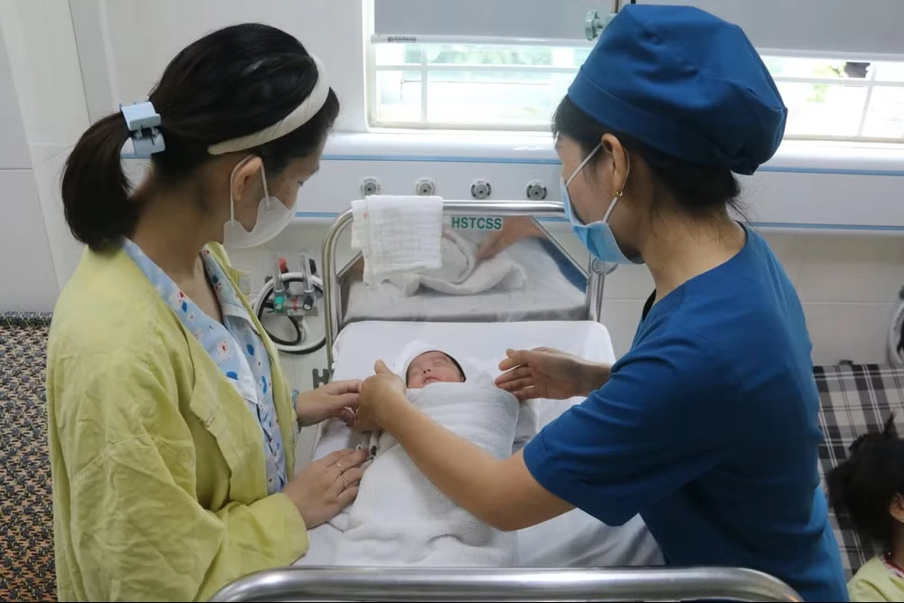 Mức sinh đang giảm mạnh ở nhiều nước. (Ảnh: TTXVN)