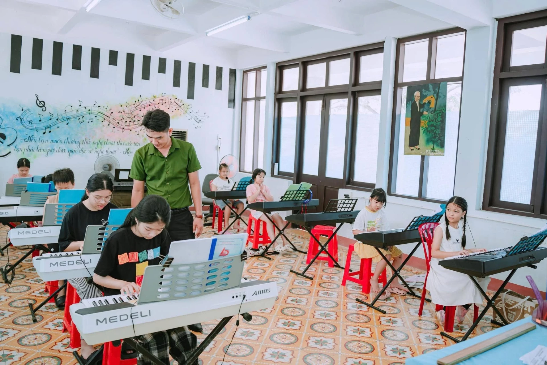 Lớp học đàn Organ - Ảnh: TTHĐTTN