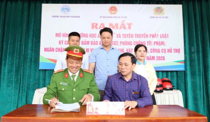 Để người dân dễ tiếp cận pháp luật