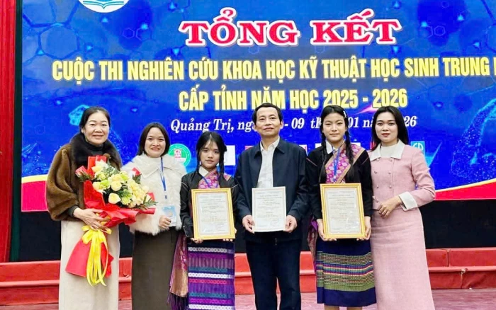 Bạn đồng hành của học sinh vùng cao