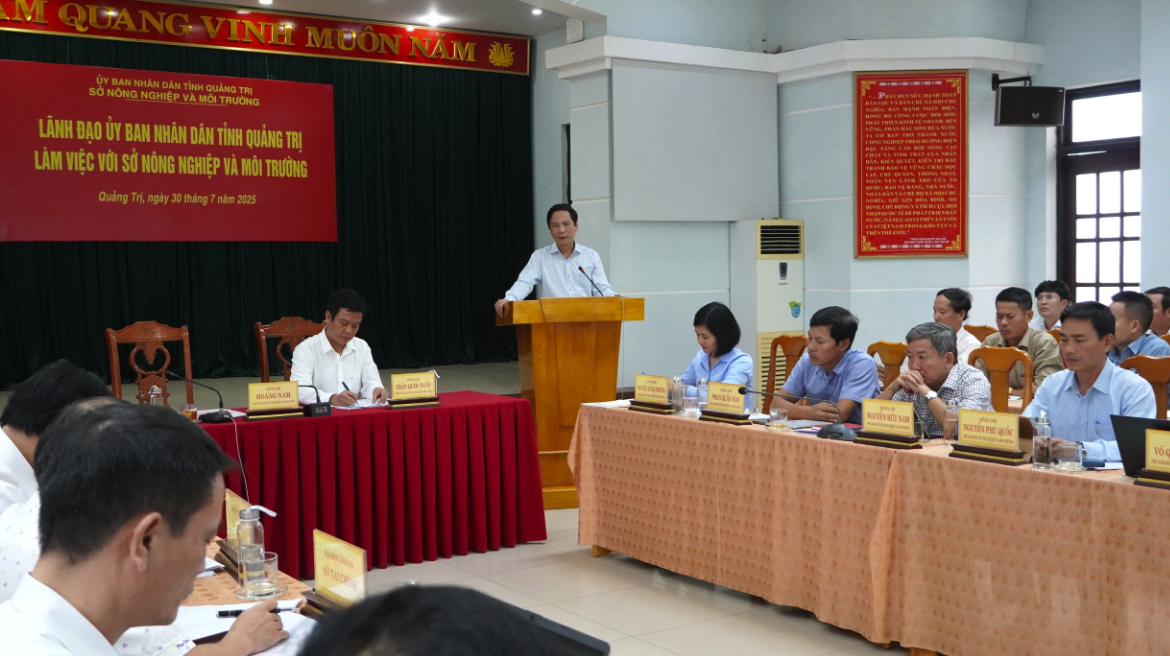 Phó Chủ tịch Thường trực UBND tỉnh Hoàng Nam kết luận tại buổi làm việc - Ảnh: HT
