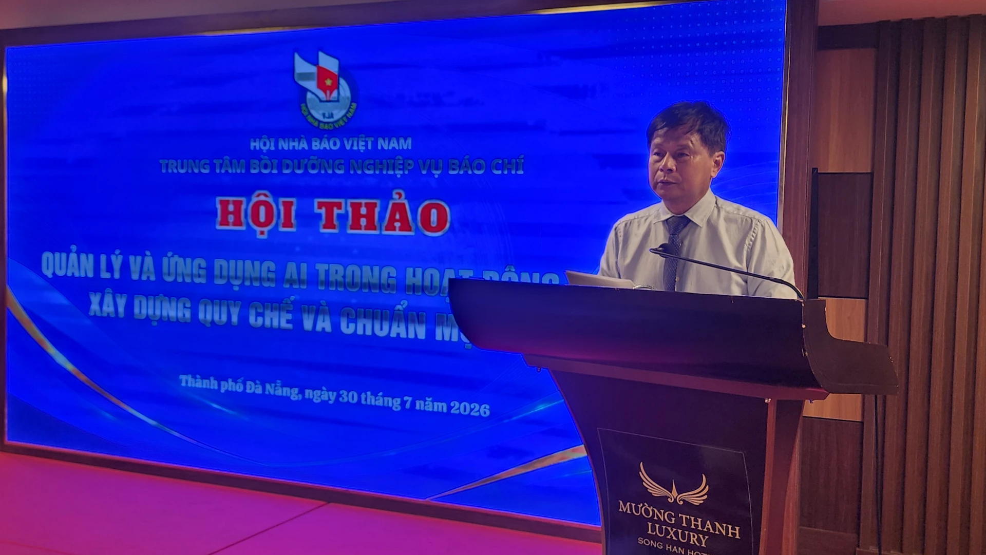 Phó Chủ tịch Hội Nhà báo Việt Nam Trần Trọng Dũng phát biểu khai mạc Hội thảo - Ảnh: Tạ Hưng